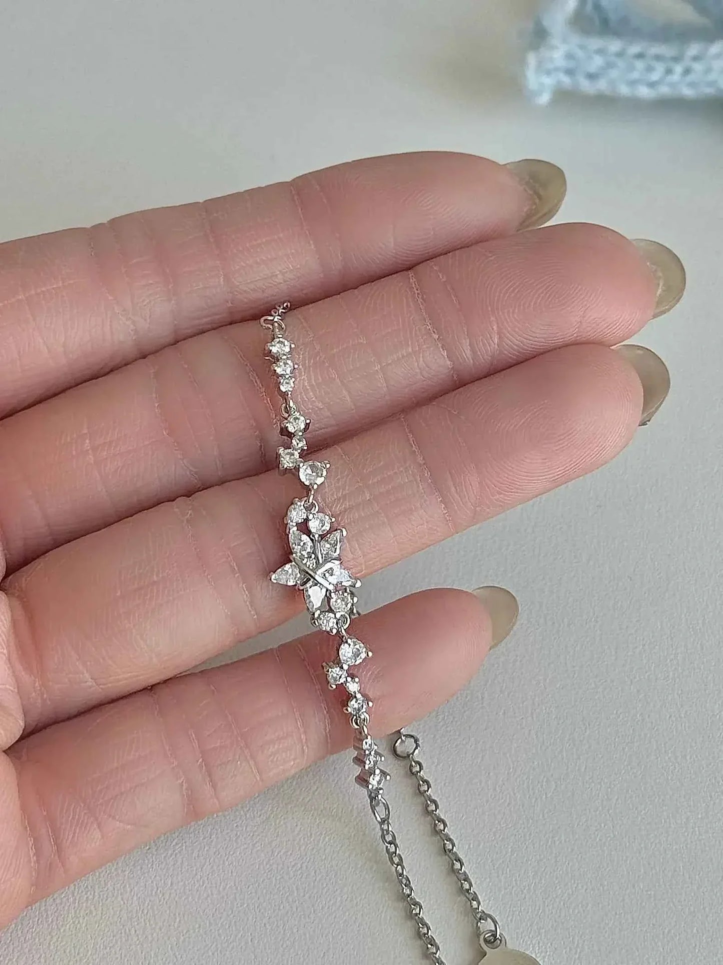"Galactic Fragments" Fully Diamond-Studded Star Bracelet in 925 Sterling Silver - Chic, Refined, and Unique.