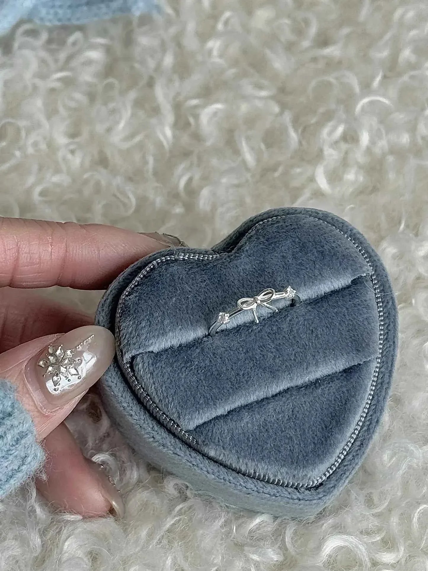 "Charming Bow Gift" 925 Sterling Silver Ring - Sweet, Elegant, and Unique.