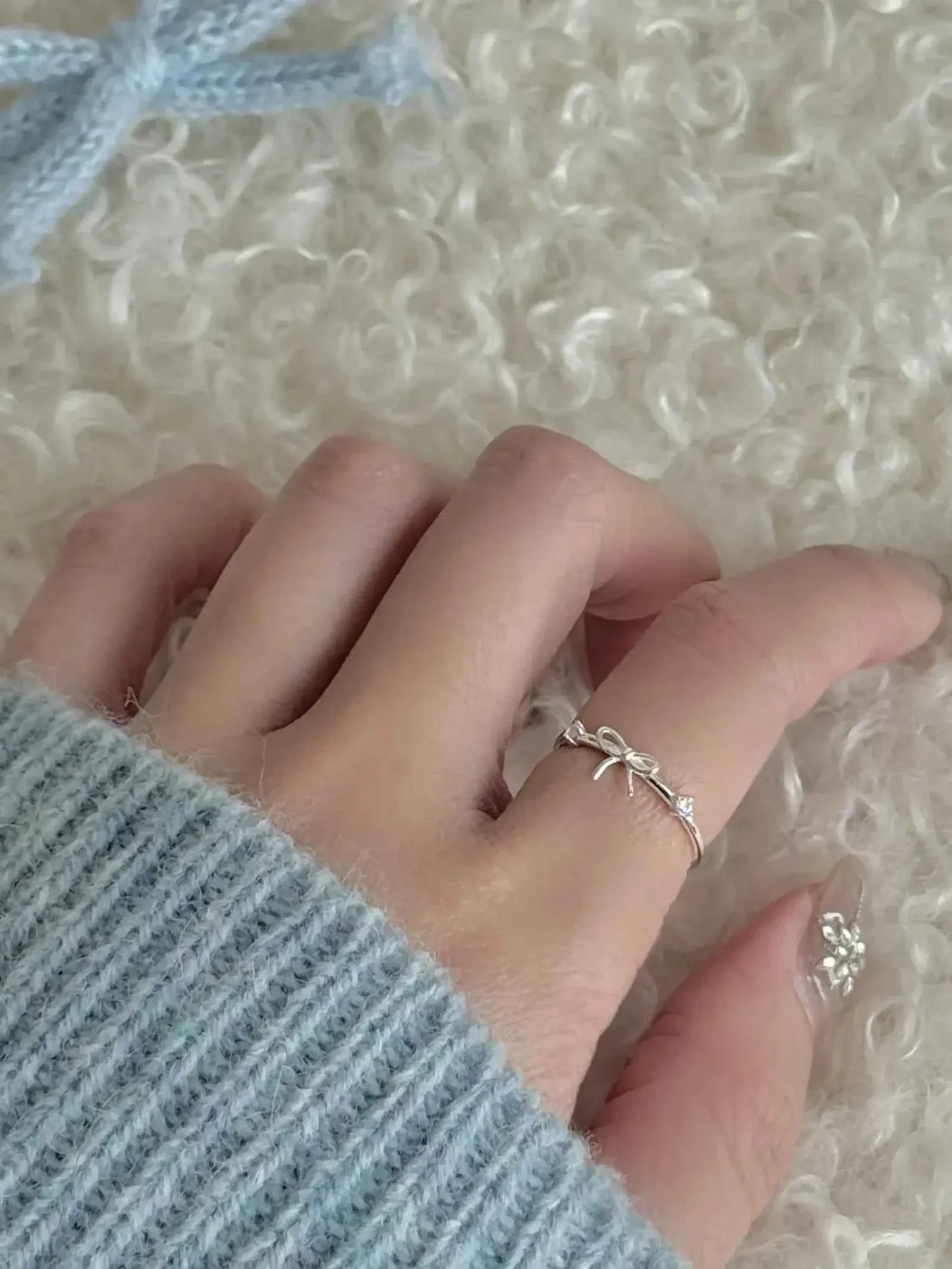"Charming Bow Gift" 925 Sterling Silver Ring - Sweet, Elegant, and Unique.