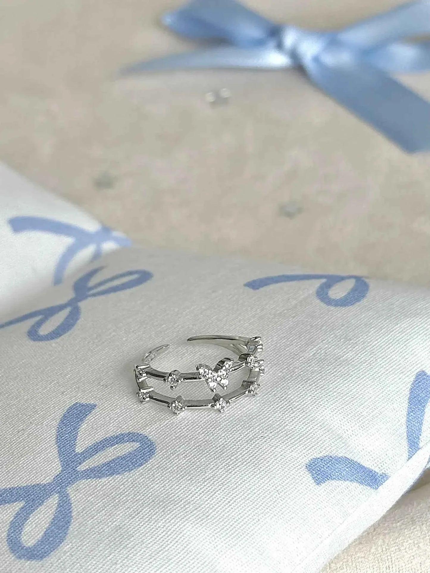 "Feather Veil" 925 Sterling Silver Double-Band Butterfly Ring with Artificial Gems - Delicate, Sparkling, and Luxe.