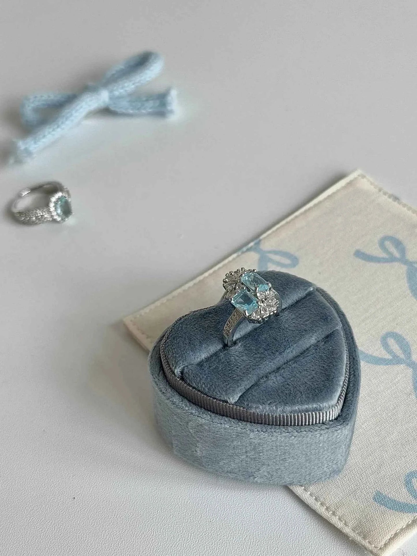 "Charming Bow Gift" 925 Sterling Silver Ring - Sweet, Elegant, and Unique.