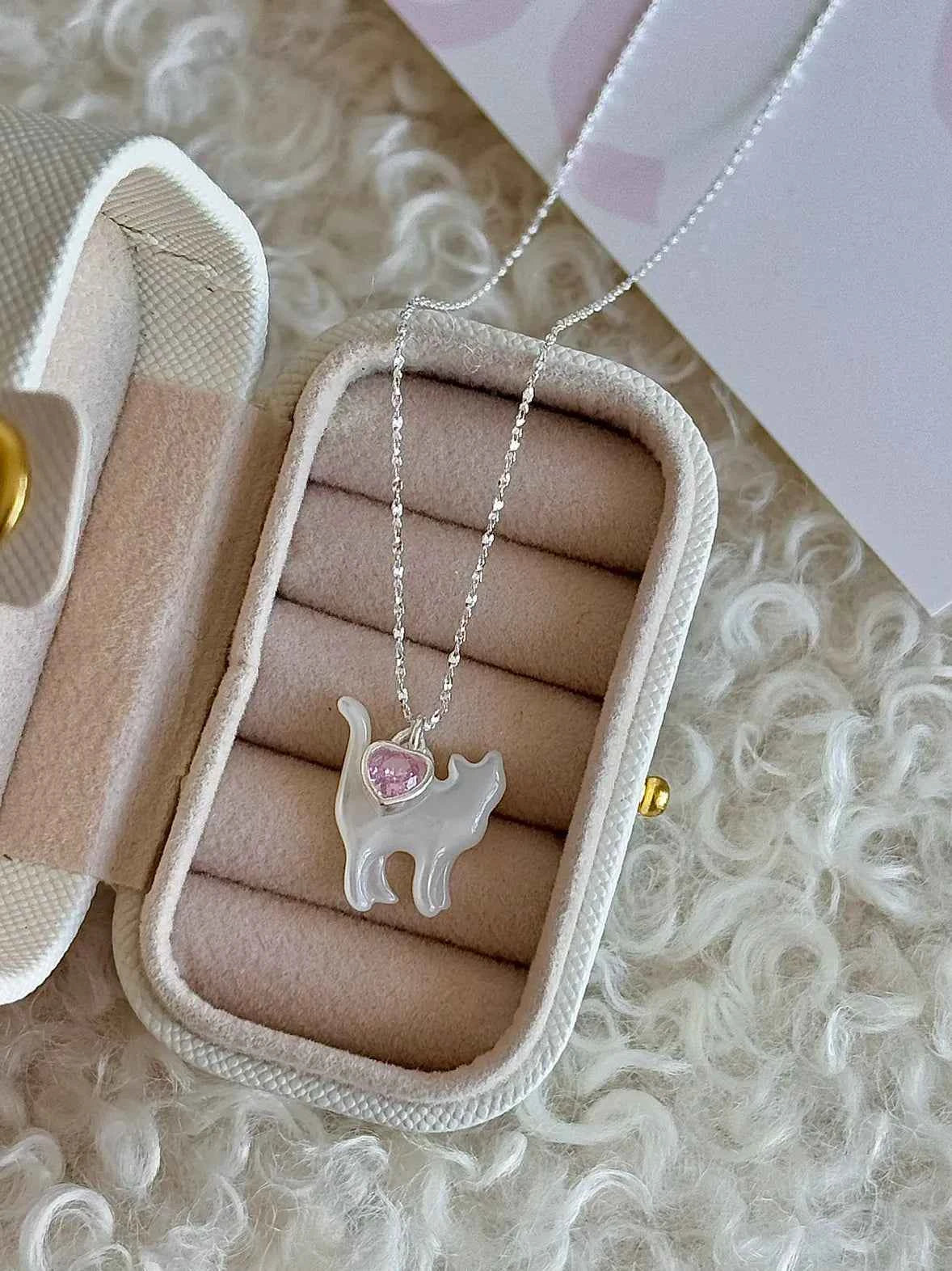 "Be Your Meow" 925 Sterling Silver Pink Heart Zircon and White Mother-of-Pearl Cat Necklace - Delicate and Elegant.