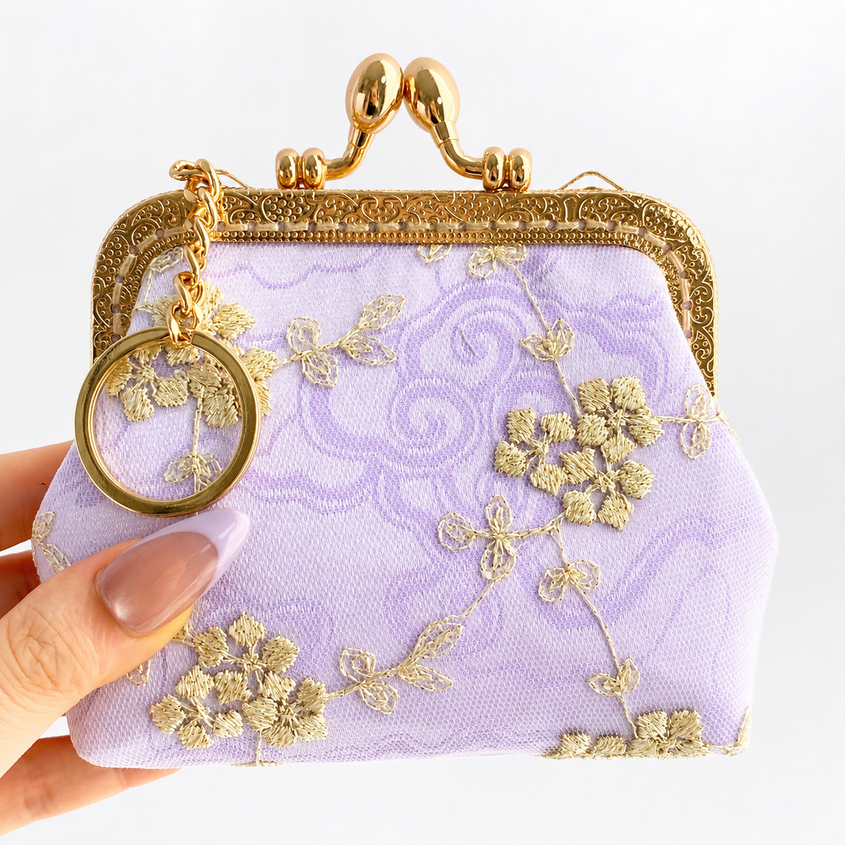 Cloud Lace Kiss-Lock Coin Purse – Handmade Embroidered Mini Card Holder