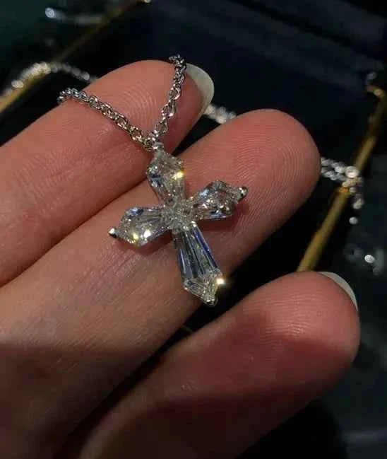 "Edgeless Cross" 925 Sterling Silver Necklace – Seamless Sparkle & Minimalist Faith