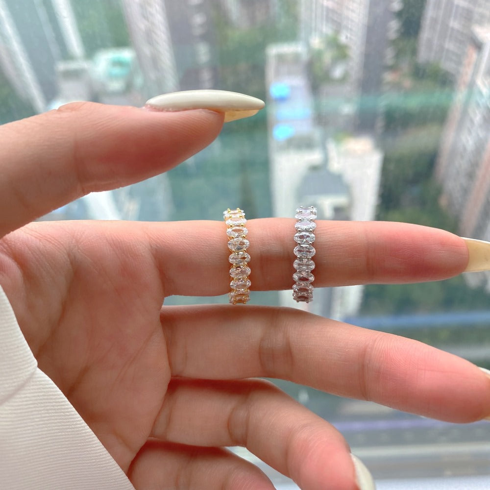 永遠の輝き – S925シルバー&ゴールドオーバルレースリング、CZアクセント付き