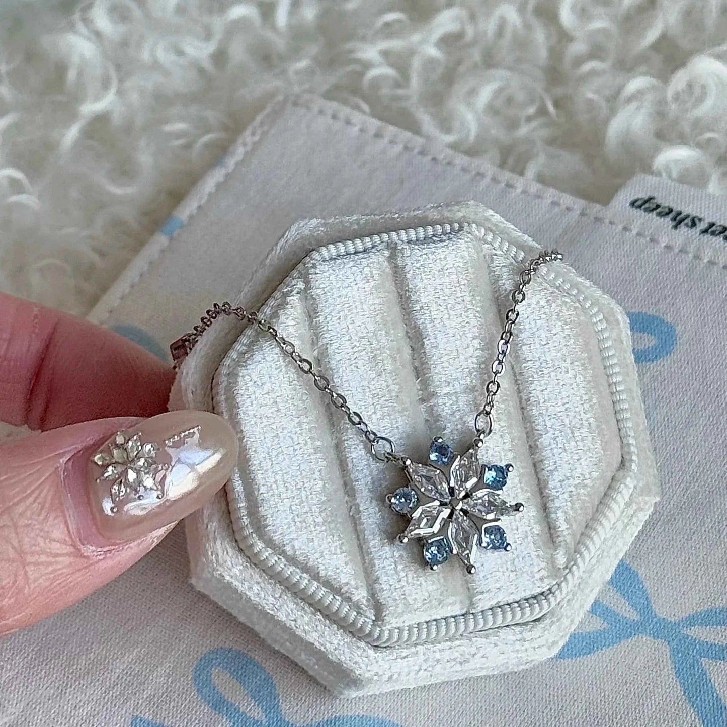 "Ice Blossom" Ice Blue Snowflake Necklace – Unique Design for Your Bestie (Copy)