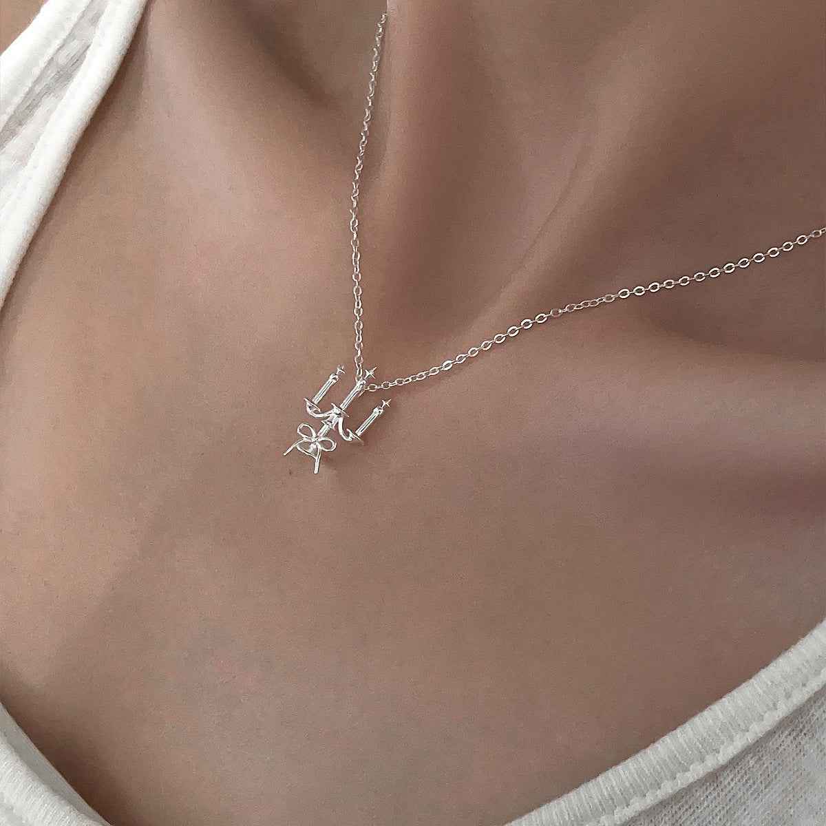 "Vintage Candlelight Bow" 925 Sterling Silver Pendant Necklace