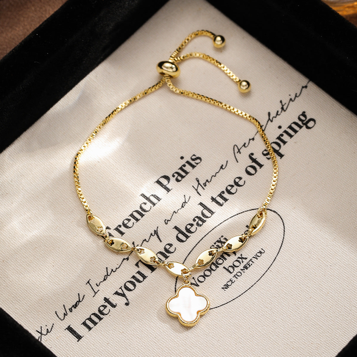 Trèfle Lumi Eco-Friendly Copper 18K Gold Plated Four-Leaf Clover Abalone Shell Slider Bracelet