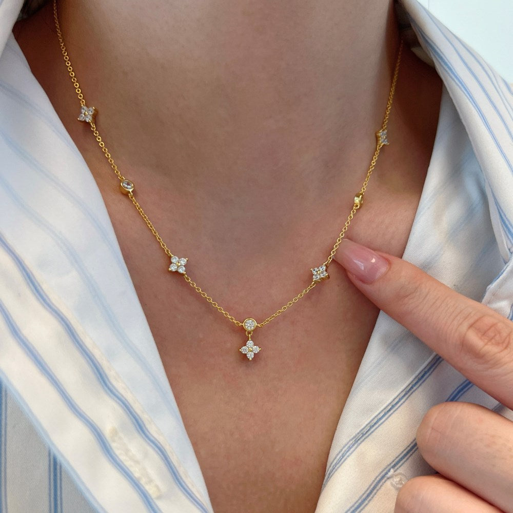 “Twinkle Clover” S925 Sterling Silver Dainty Clover Necklace