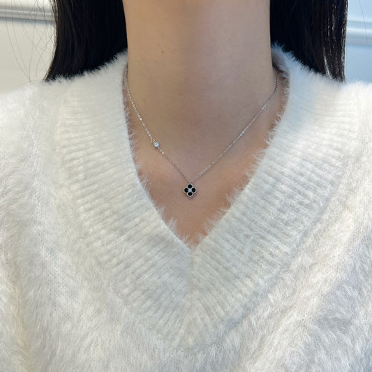 “Lumi Clover” 925 Sterling Silver Moissanite Clover Necklace