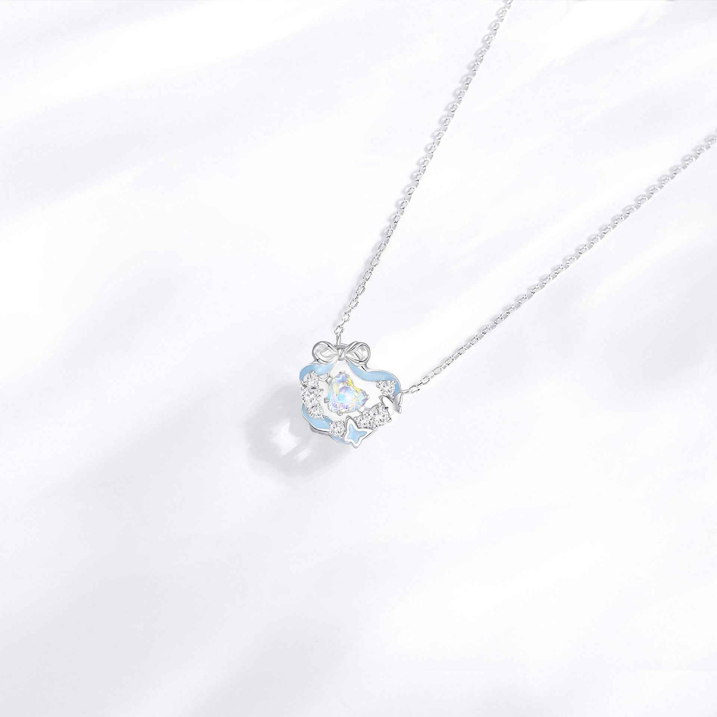 “Luna Pulse” 925 Sterling Silver Glow Heart Wreath Necklace