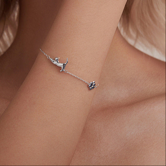 "Lazy Stretch Cat" 925 Sterling Silver Bracelet – White Gold Plated
