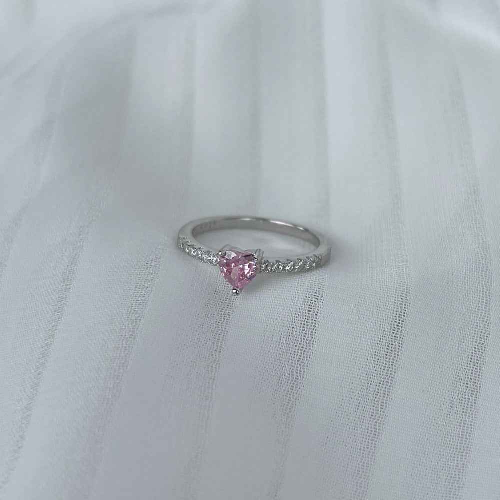 “Petite Heart Gleam” 925 Sterling Silver Pink Solitaire Ring