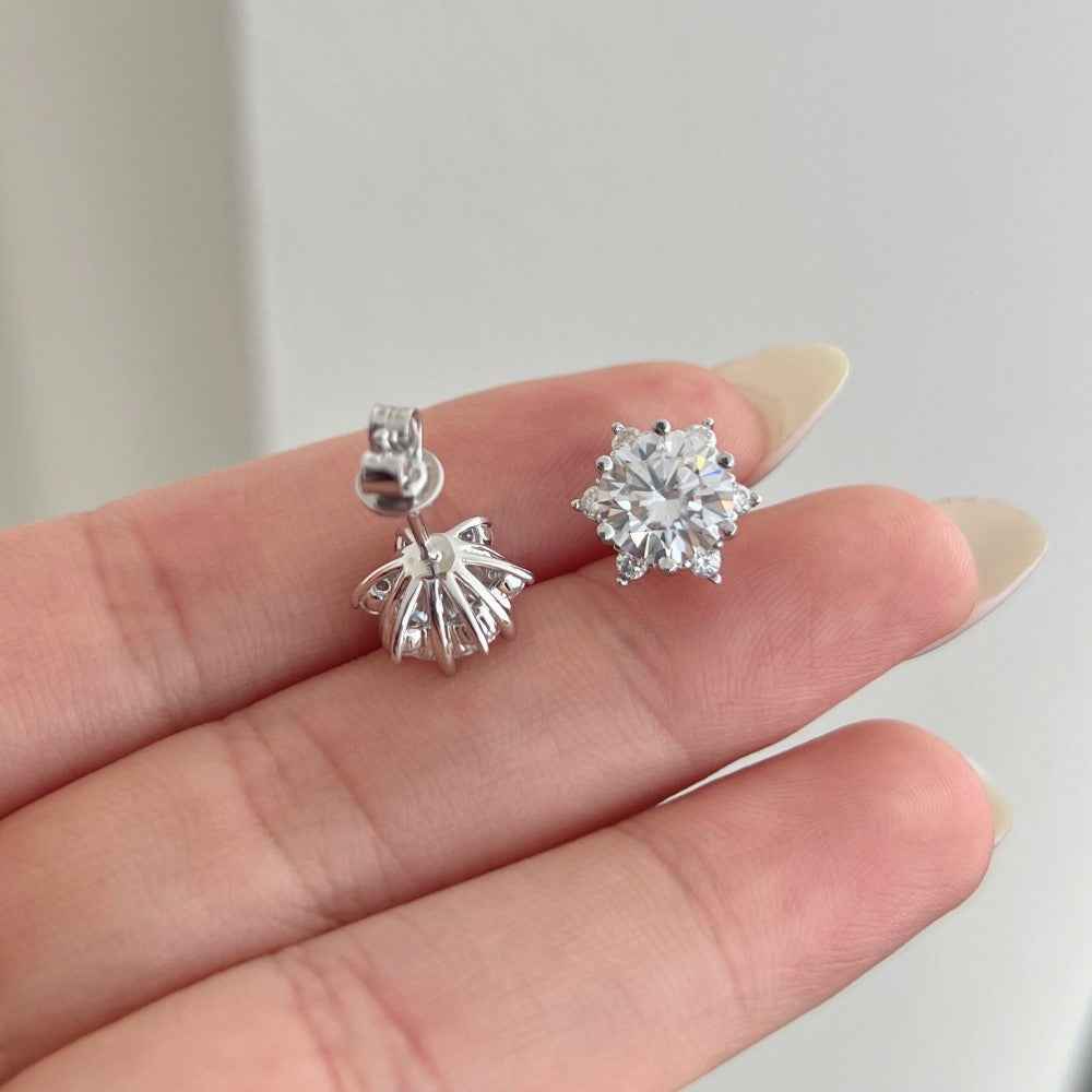 “Starlight Crown” 925 Sterling Silver Moissanite Stud Earrings