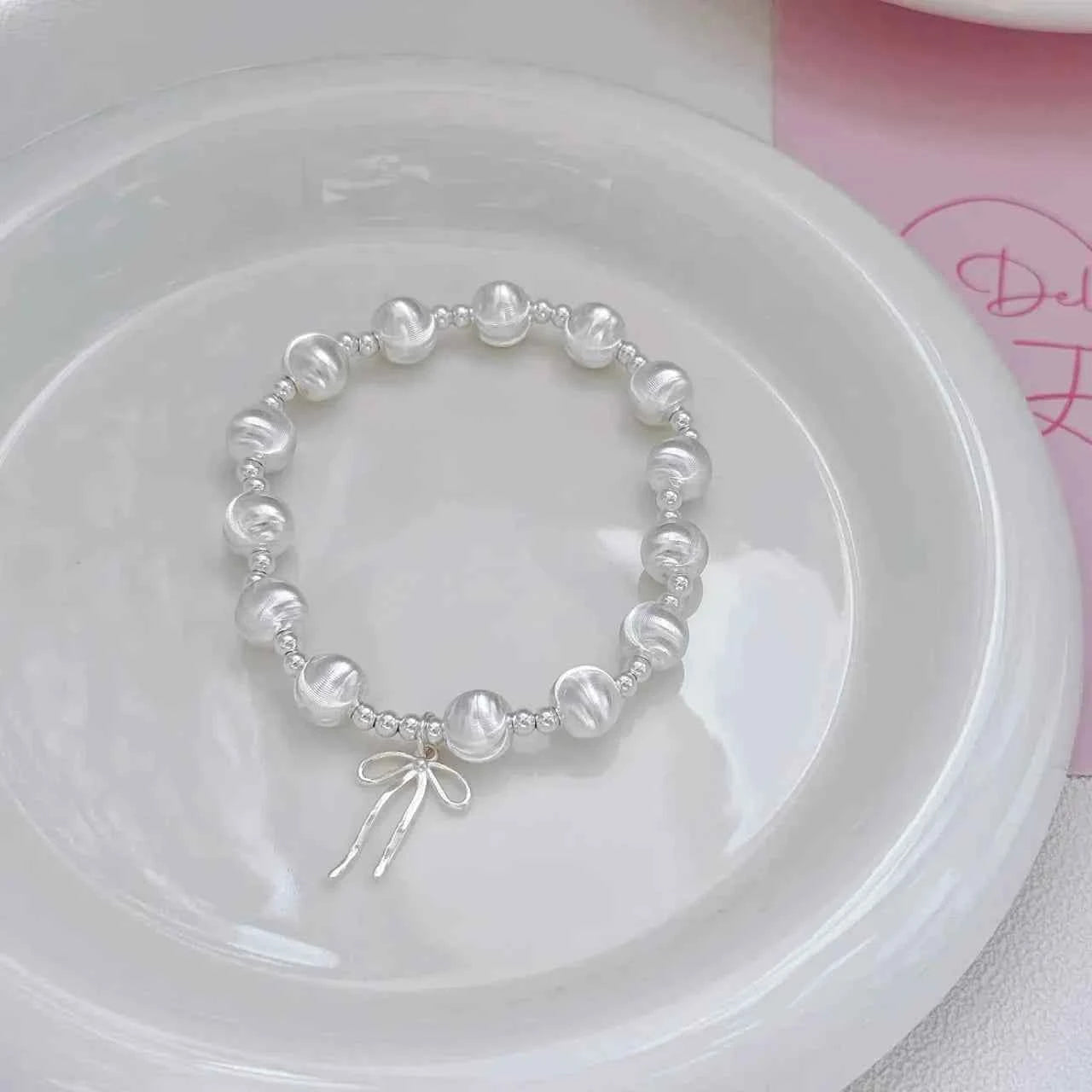 "On the Run Princess" 925 Sterling Silver Cat's Eye Bead Bracelet - Elegant and Youthful
