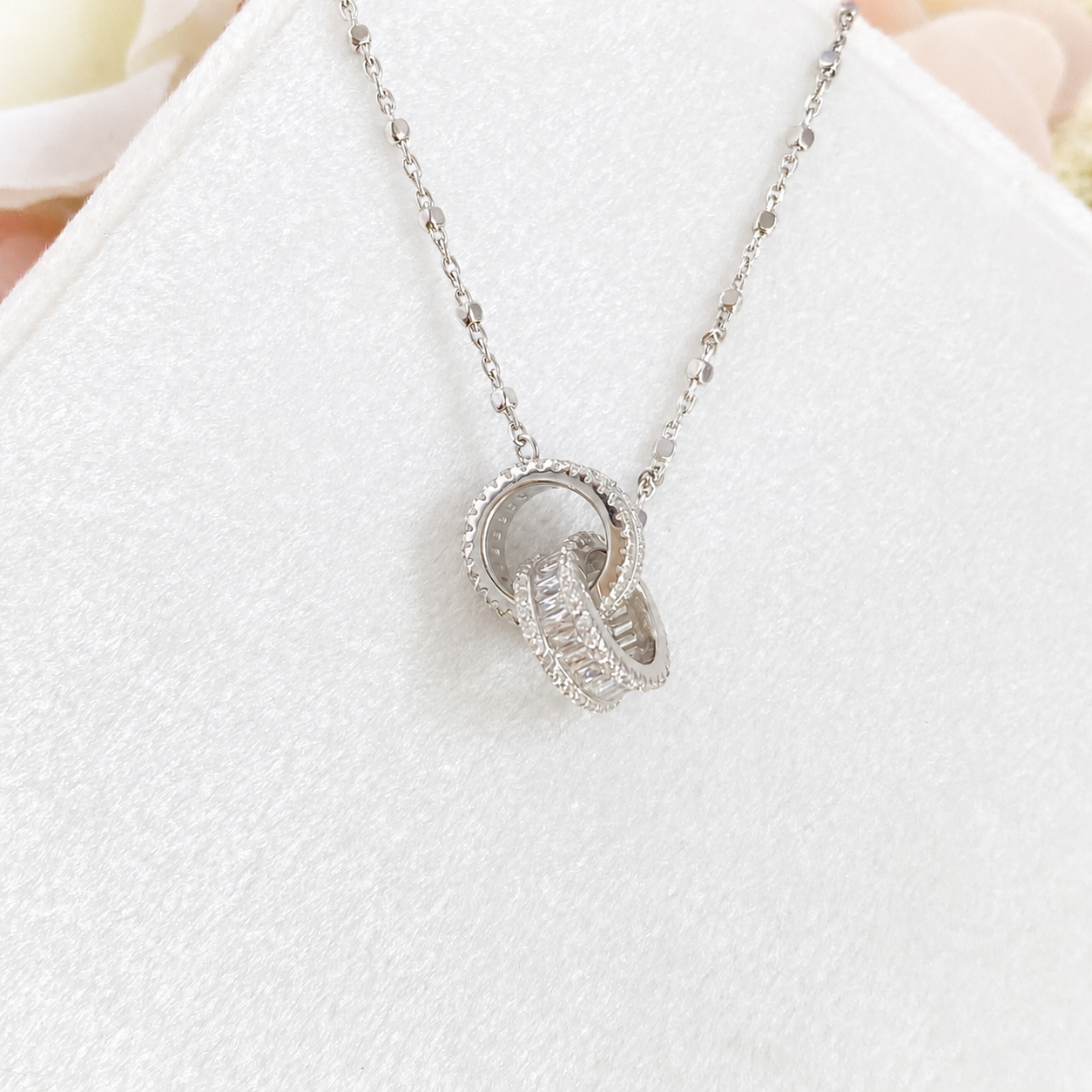 “Roma Link” S925 Sterling Silver Interlocking Circle Necklace