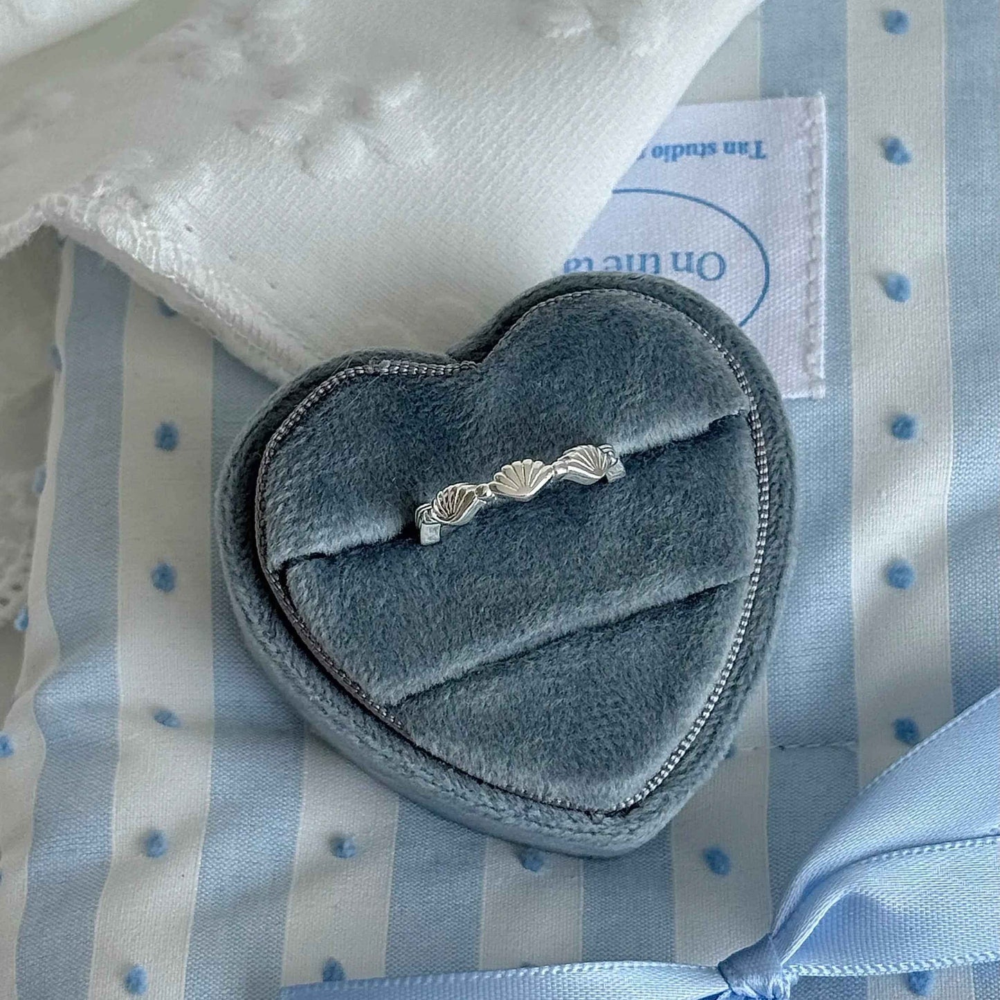 "Shell Fisherman's Island" 925 Sterling Silver Shell and Double Fish Ring - Unique and Charming