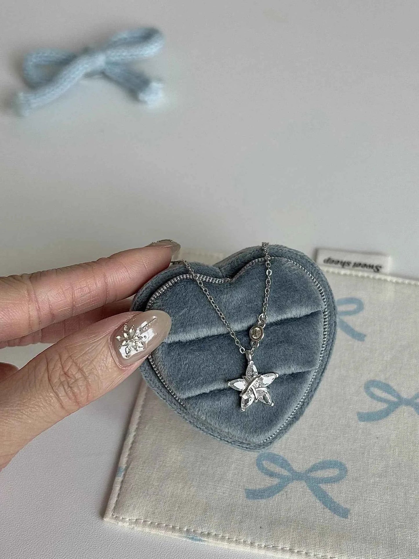 "Wishing Star" Sparkling Star 925 Sterling Silver Necklace - Sweet, Elegant, and Unique.