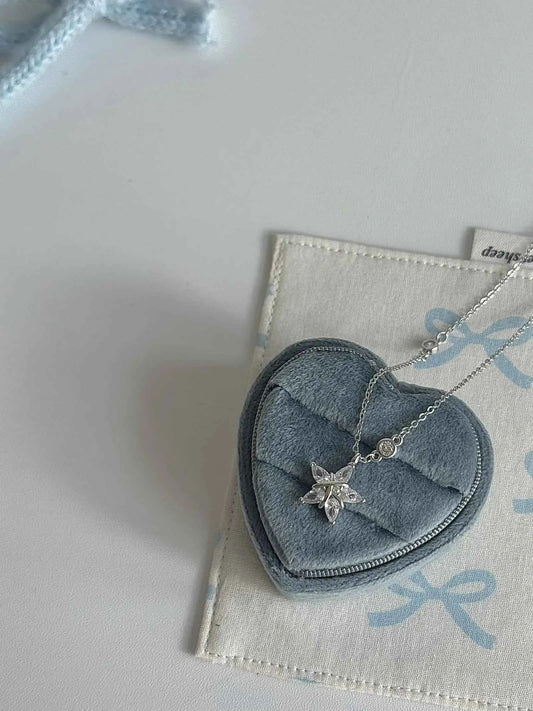 "Wishing Star" Sparkling Star 925 Sterling Silver Necklace - Sweet, Elegant, and Unique.