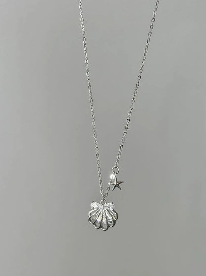 "Silken Star Kiss" 925 Sterling Silver White Gold-Plated Shell Necklace - Delicate, Elegant, and Sparkling.