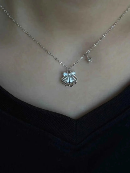 "Silken Star Kiss" 925 Sterling Silver White Gold-Plated Shell Necklace - Delicate, Elegant, and Sparkling.