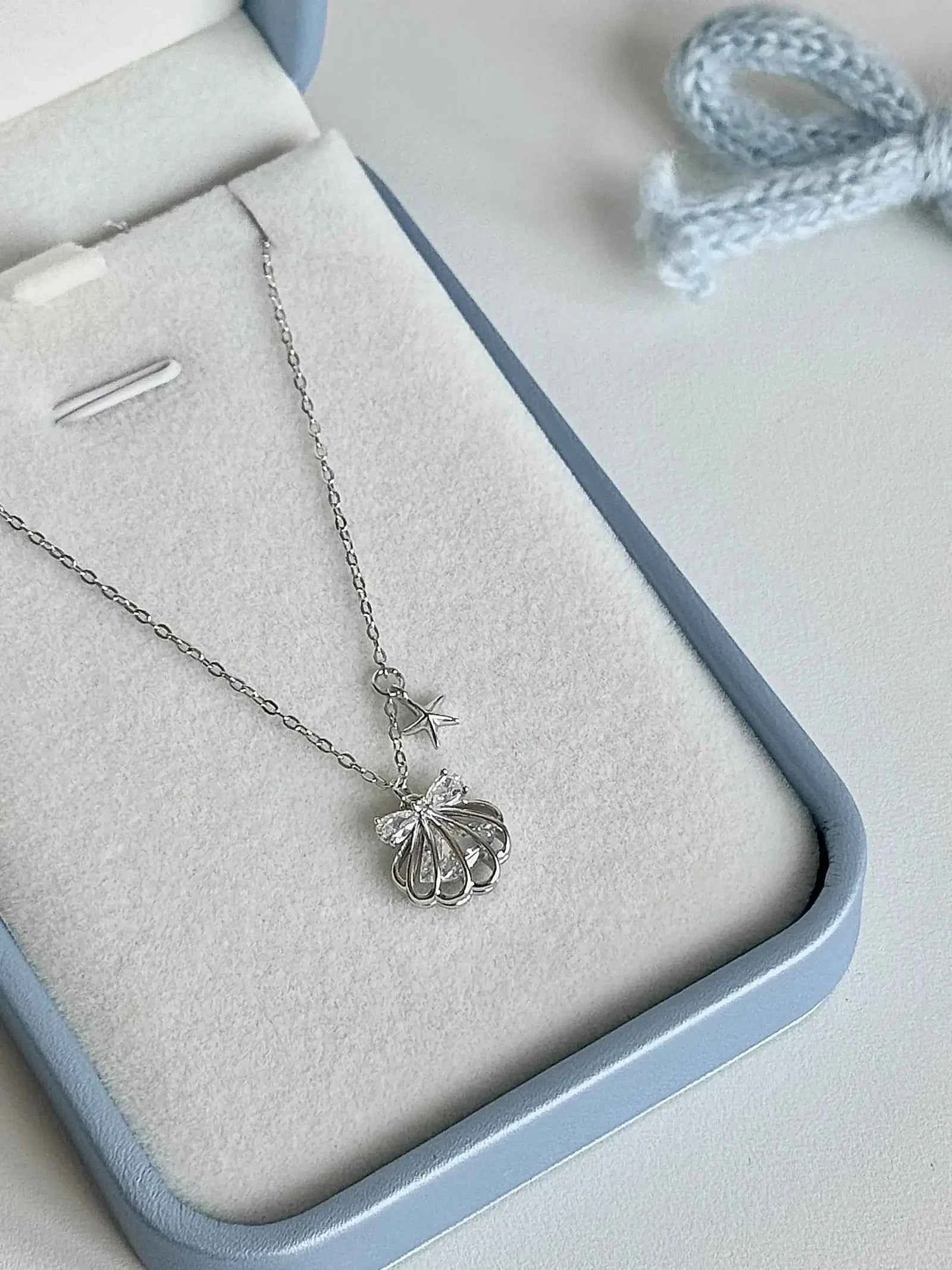 "Silken Star Kiss" 925 Sterling Silver White Gold-Plated Shell Necklace - Delicate, Elegant, and Sparkling.