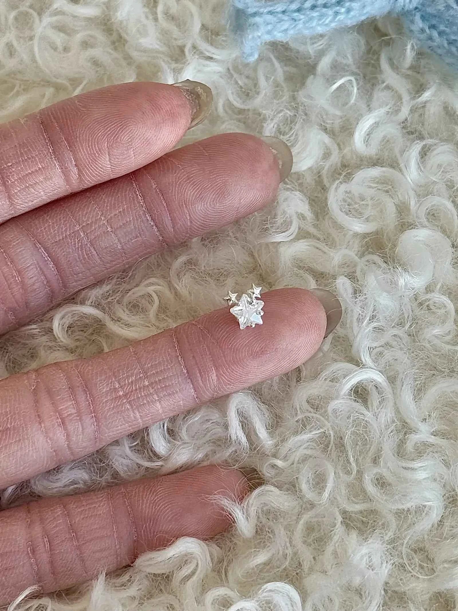 "Charming Starlight" 999 Pure Silver Star Stud Earrings - Japanese Style, Delicate, and Elegant.