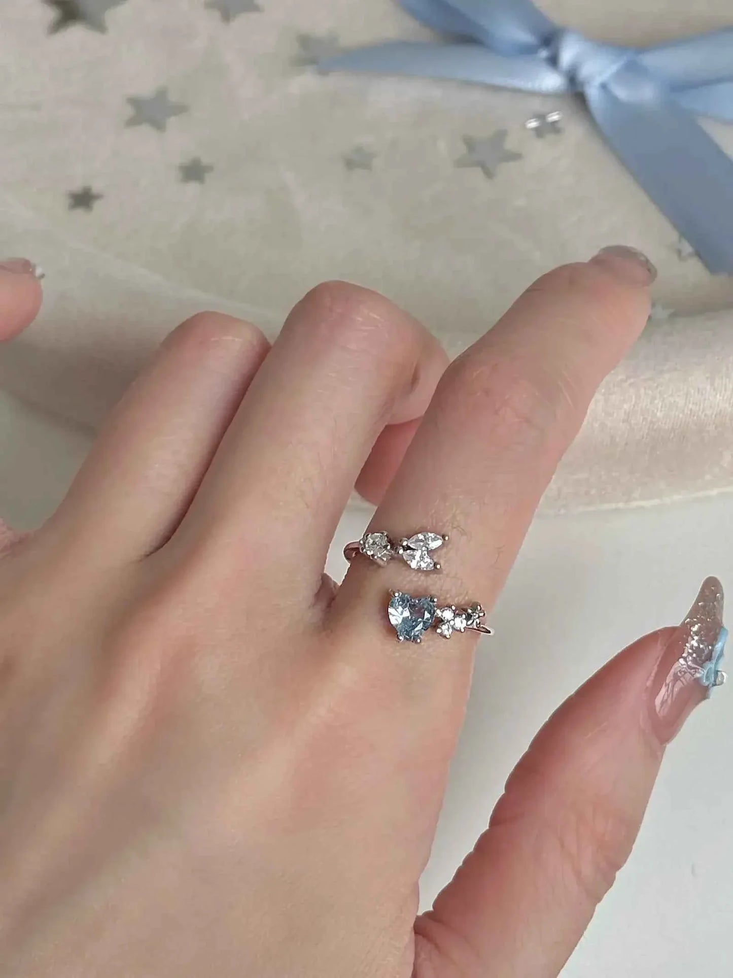 "Deep Sea Token" 925 Sterling Silver Blue Fish Tail Ring - Unique, Elegant, and Cool Chic.