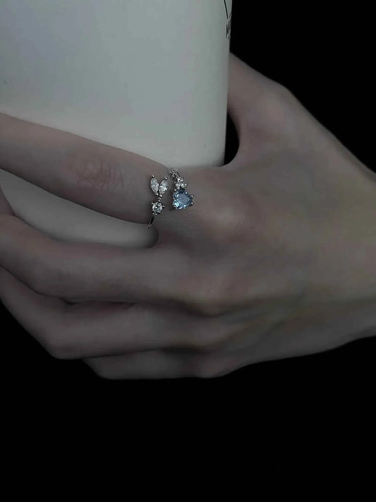 "Deep Sea Token" 925 Sterling Silver Blue Fish Tail Ring - Unique, Elegant, and Cool Chic.