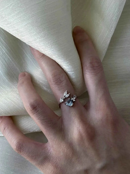 "Deep Sea Token" 925 Sterling Silver Blue Fish Tail Ring - Unique, Elegant, and Cool Chic.