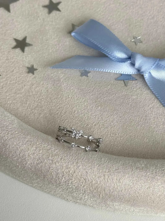 "Feather Veil" 925 Sterling Silver Double-Band Butterfly Ring with Artificial Gems - Delicate, Sparkling, and Luxe.