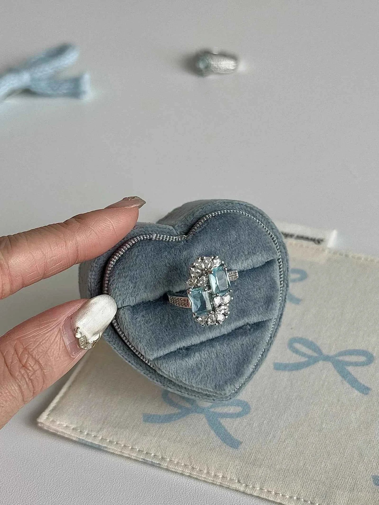 "Charming Bow Gift" 925 Sterling Silver Ring - Sweet, Elegant, and Unique.