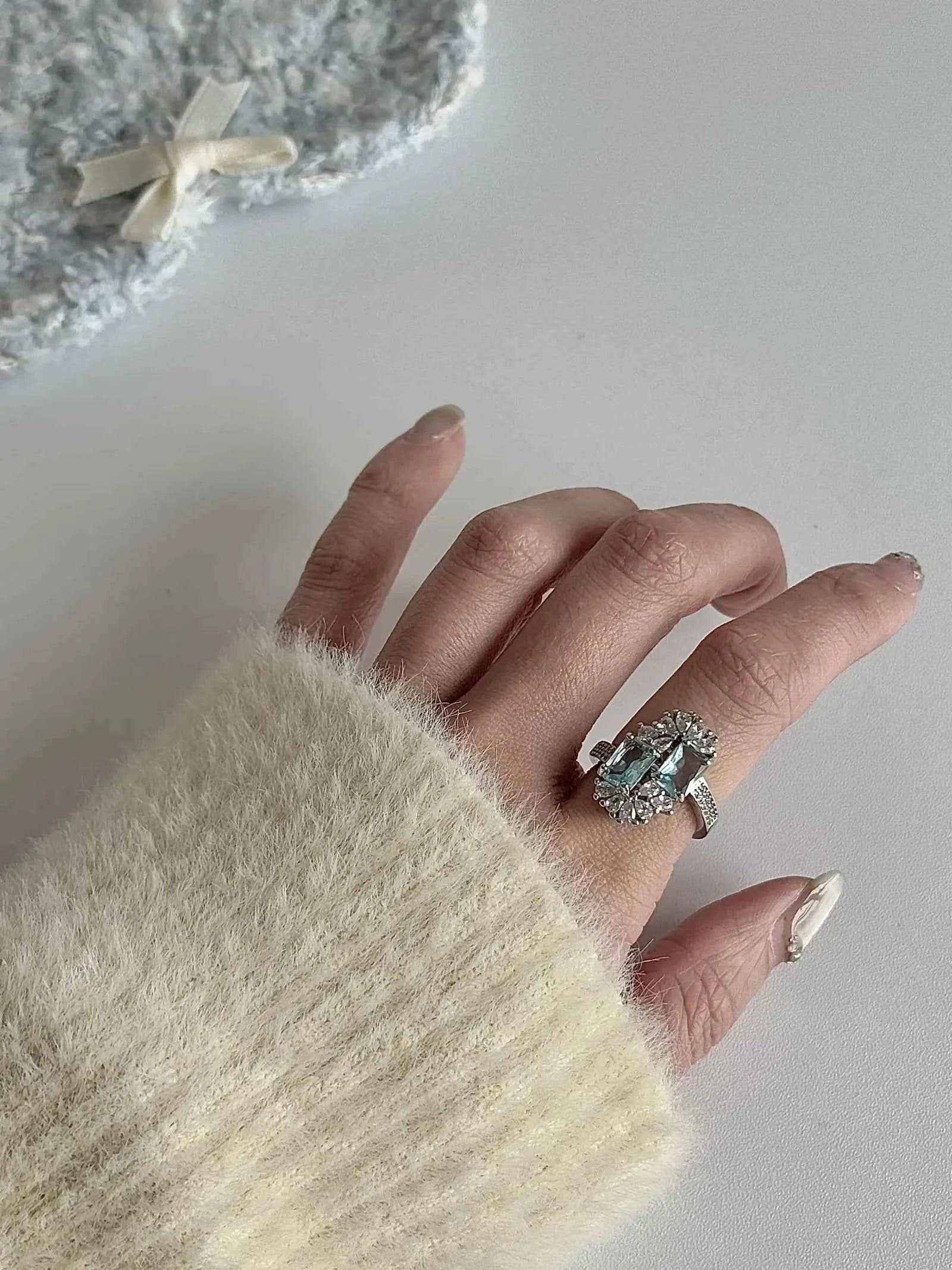 "Charming Bow Gift" 925 Sterling Silver Ring - Sweet, Elegant, and Unique.