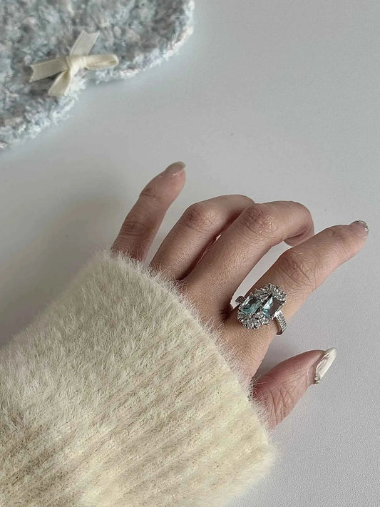 "Charming Bow Gift" 925 Sterling Silver Ring - Sweet, Elegant, and Unique.