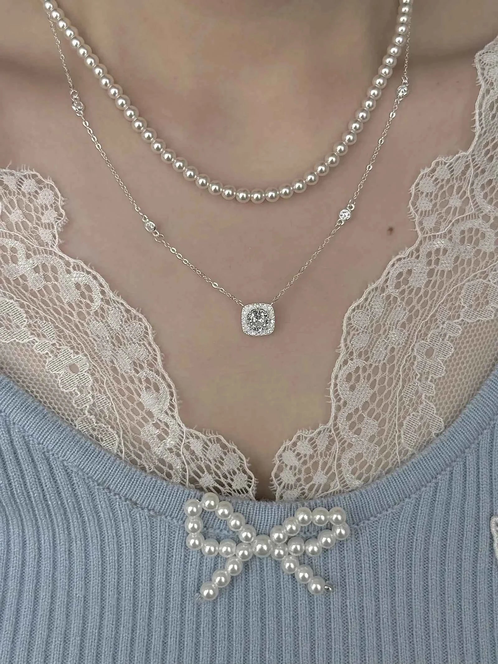 "Oil Painting Maiden" 925 Sterling Silver Cube Sugar Diamond and Pearl Vintage Layered Necklace - Low Luxury, Elegant, and Refined.