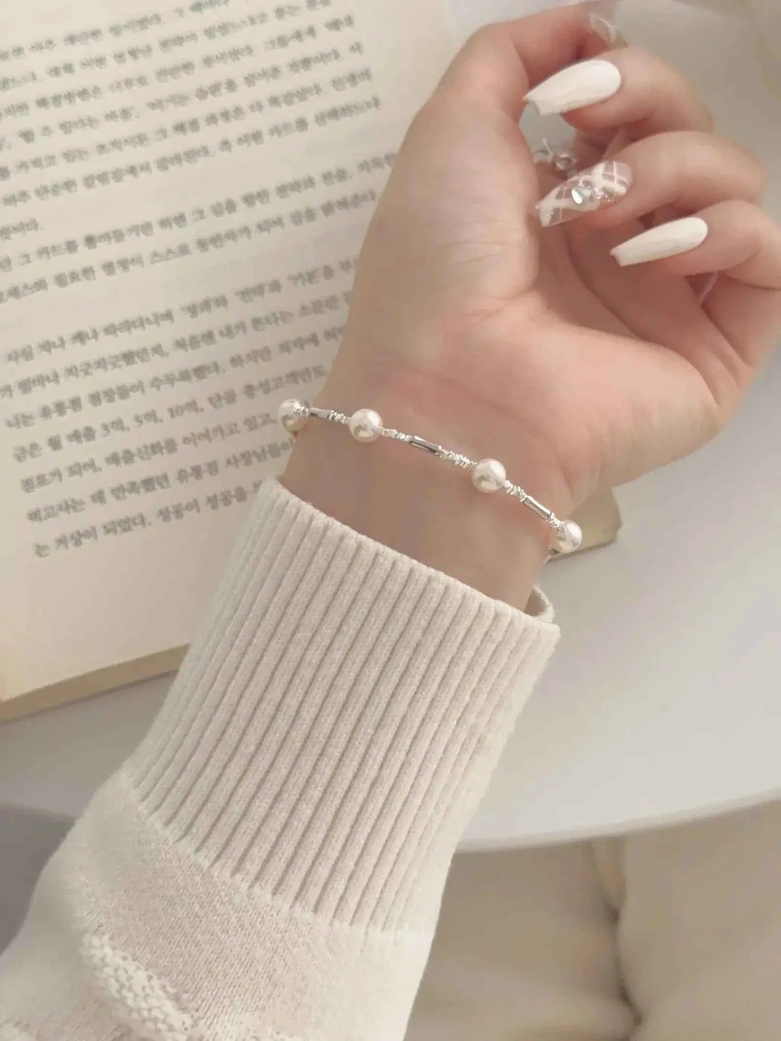 "Bamboo Bubble" 925 Sterling Silver Bamboo and Pearl Bracelet - Delicate, Elegant, and Versatile.