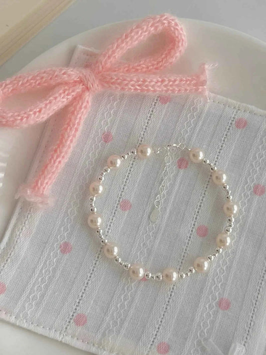 "White Moonlight" 925 Sterling Silver & Pearl Bead Bracelet - Elegant, Timeless, and Refined.