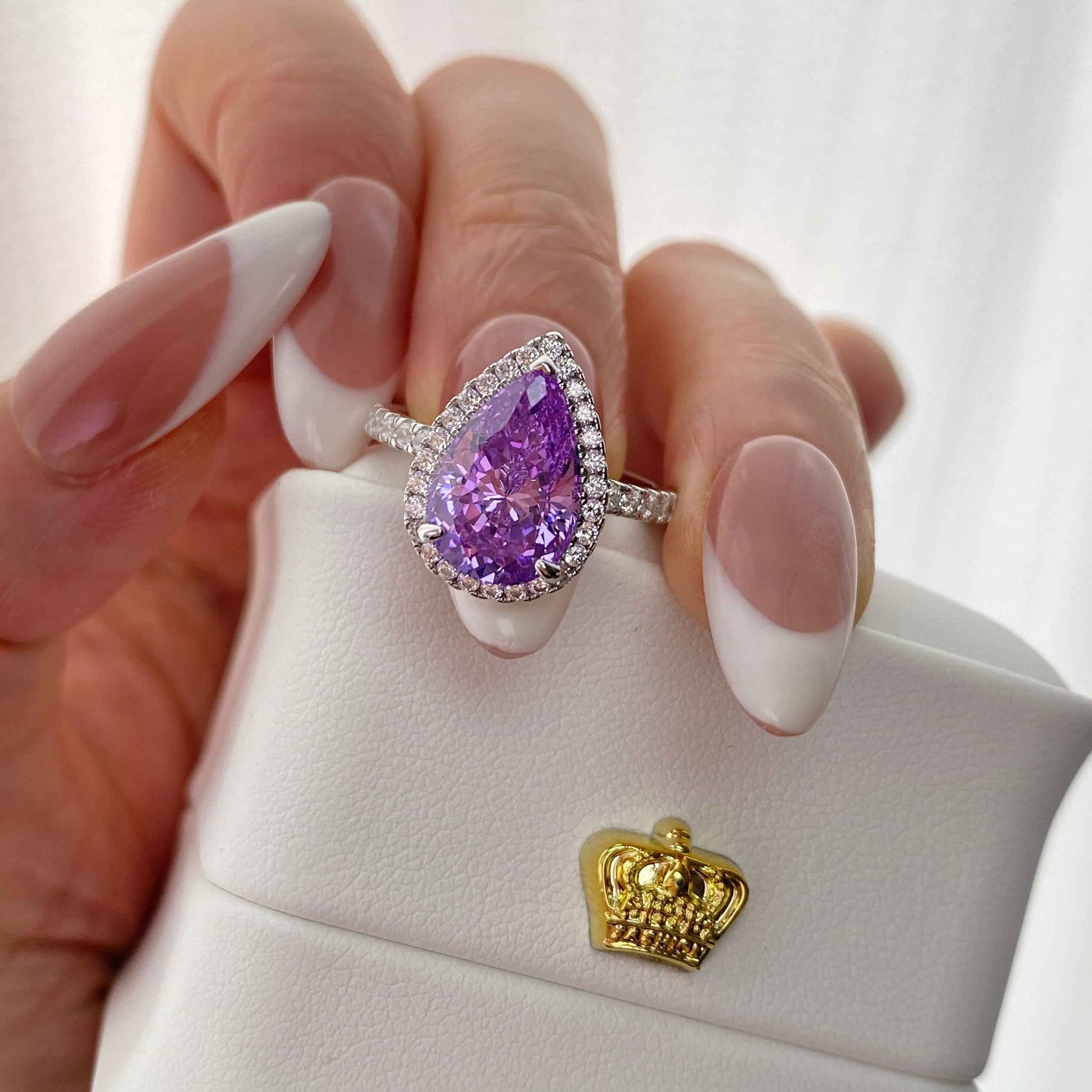 “Violet Cascade” S925 Sterling Silver 4CT Pear-Cut 8A Zircon Halo Ring