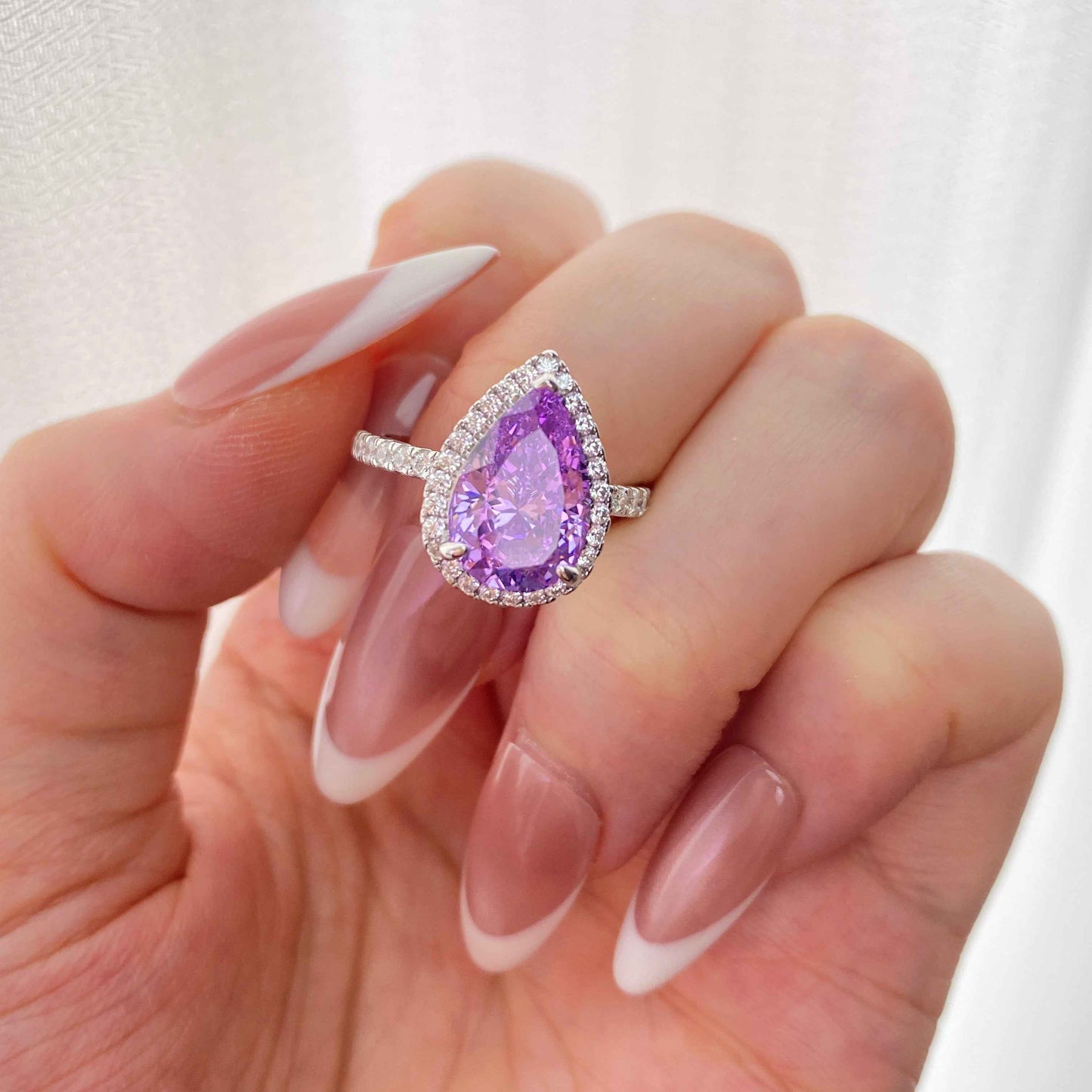 “Violet Cascade” S925 Sterling Silver 4CT Pear-Cut 8A Zircon Halo Ring