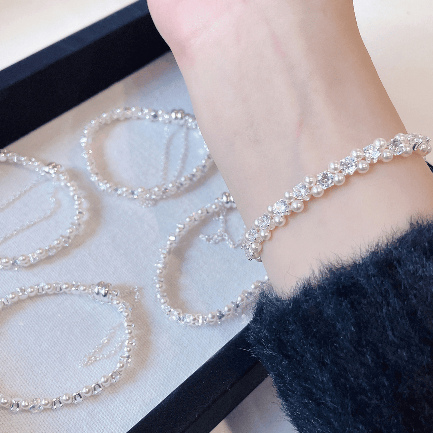 輝くパール925シルバーメッキブレスレット - ホワイト、繊細なデザイン