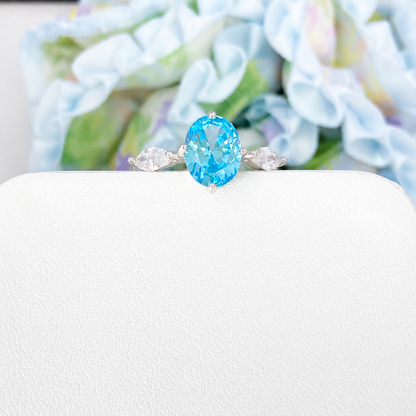 “Aqua Radiance” S925 Sterling Silver 2CT Aquamarine High Carbon Diamond Ring