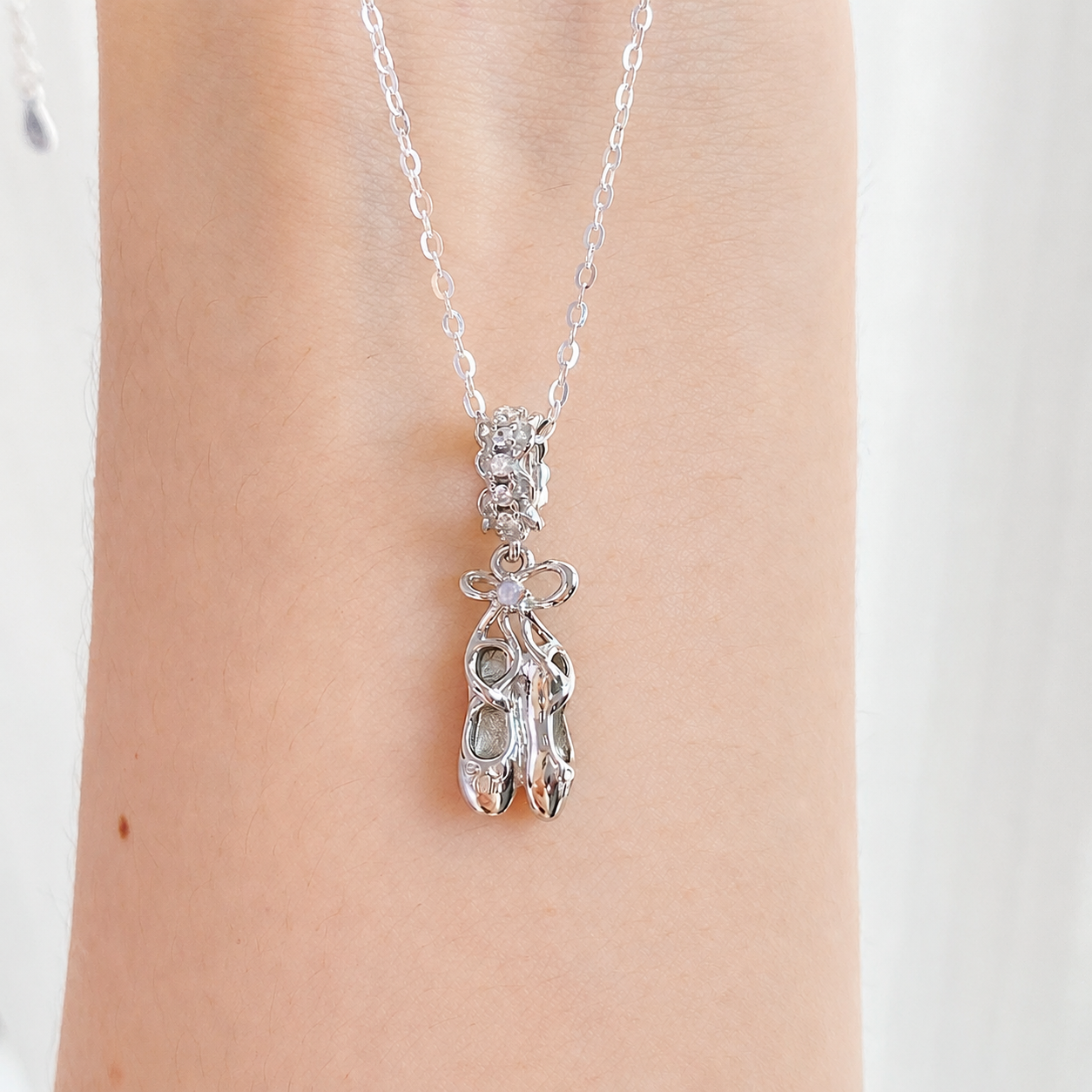 “Ballet Grace” S925 Sterling Silver Ballet Slipper Zircon Charm Necklace