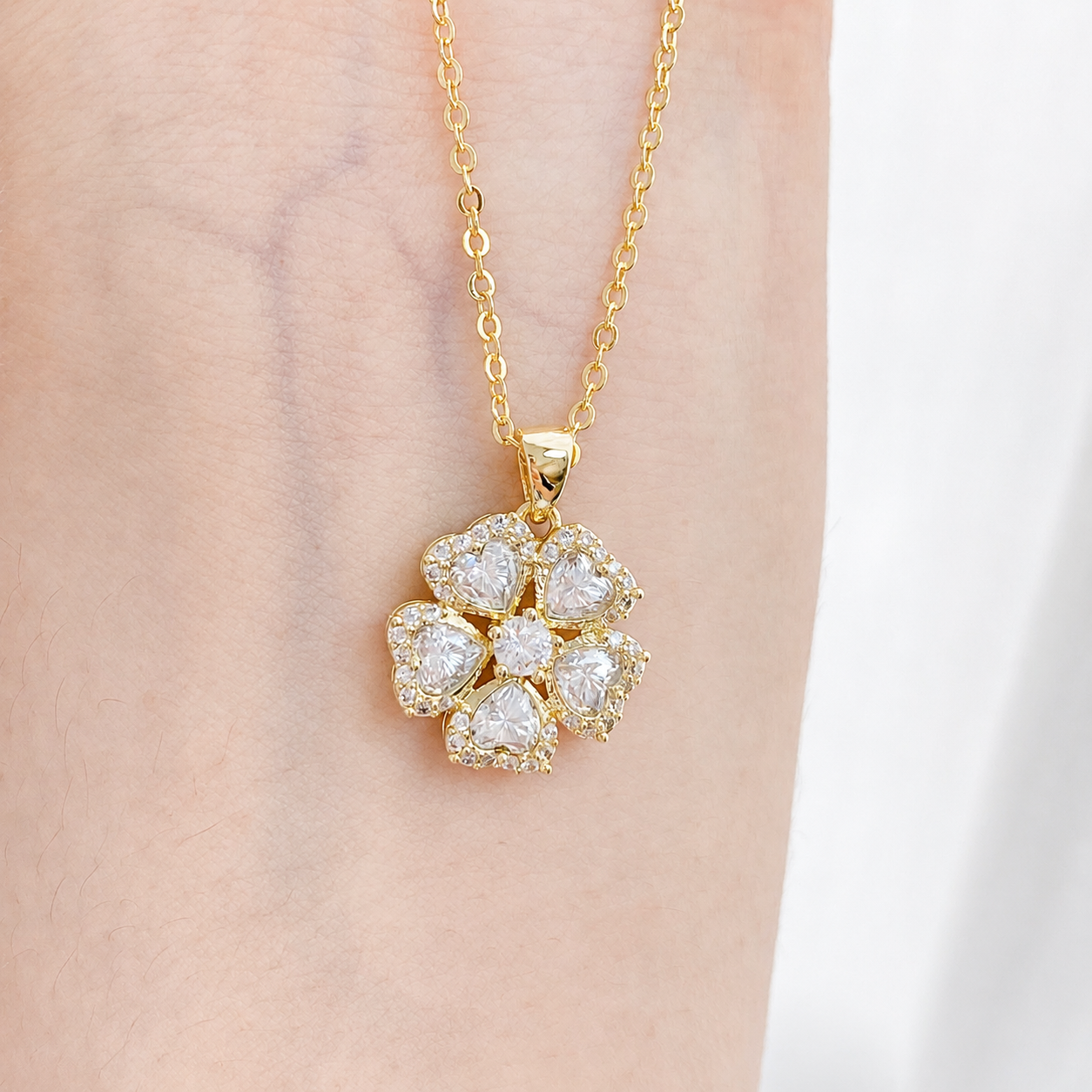 “Clover Lumière” Gold Plated Brass Moissanite Four-Leaf Clover Necklace