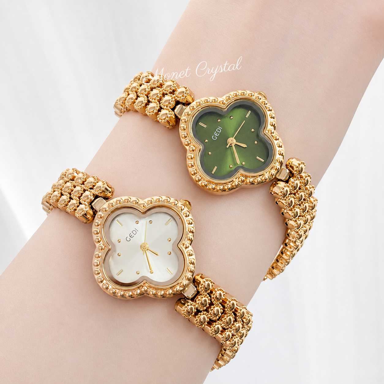 Clover Muse Vintage Four-Leaf Clover Quartz Bracelet Watch