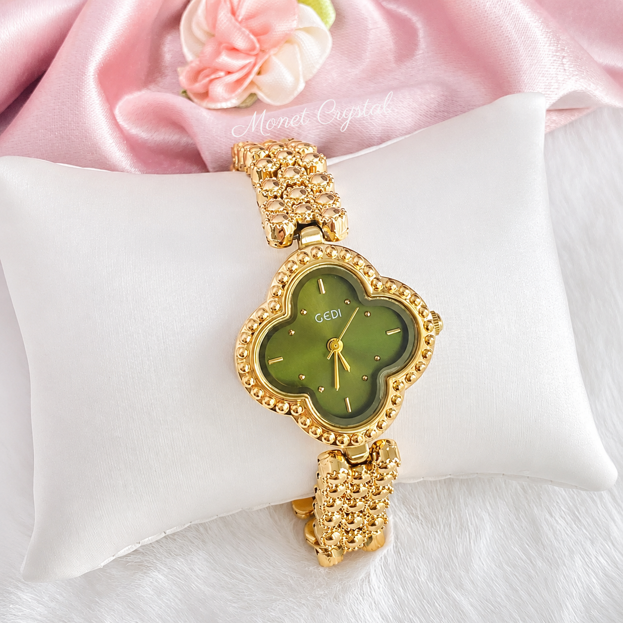 Clover Muse Vintage Four-Leaf Clover Quartz Bracelet Watch