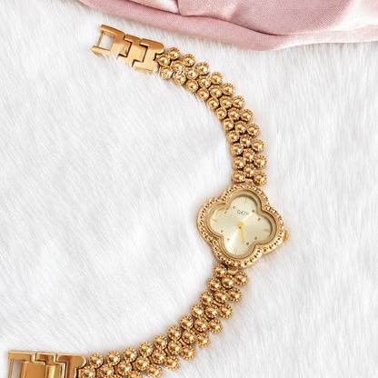 Clover Muse Vintage Four-Leaf Clover Quartz Bracelet Watch