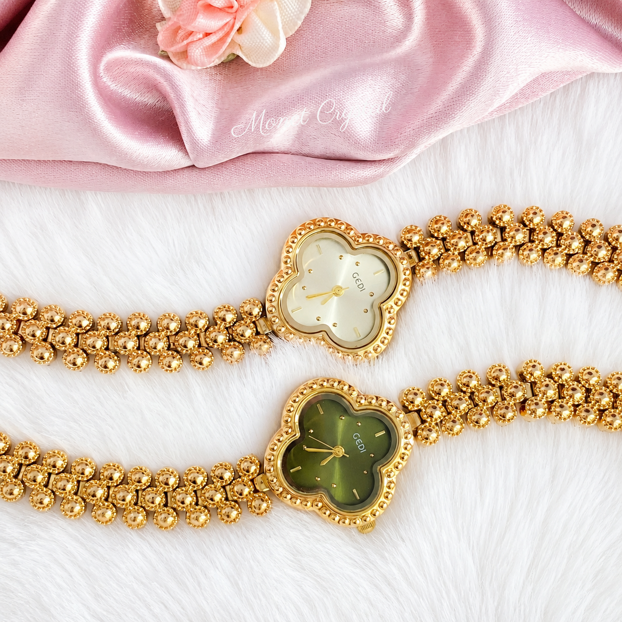 Clover Muse Vintage Four-Leaf Clover Quartz Bracelet Watch
