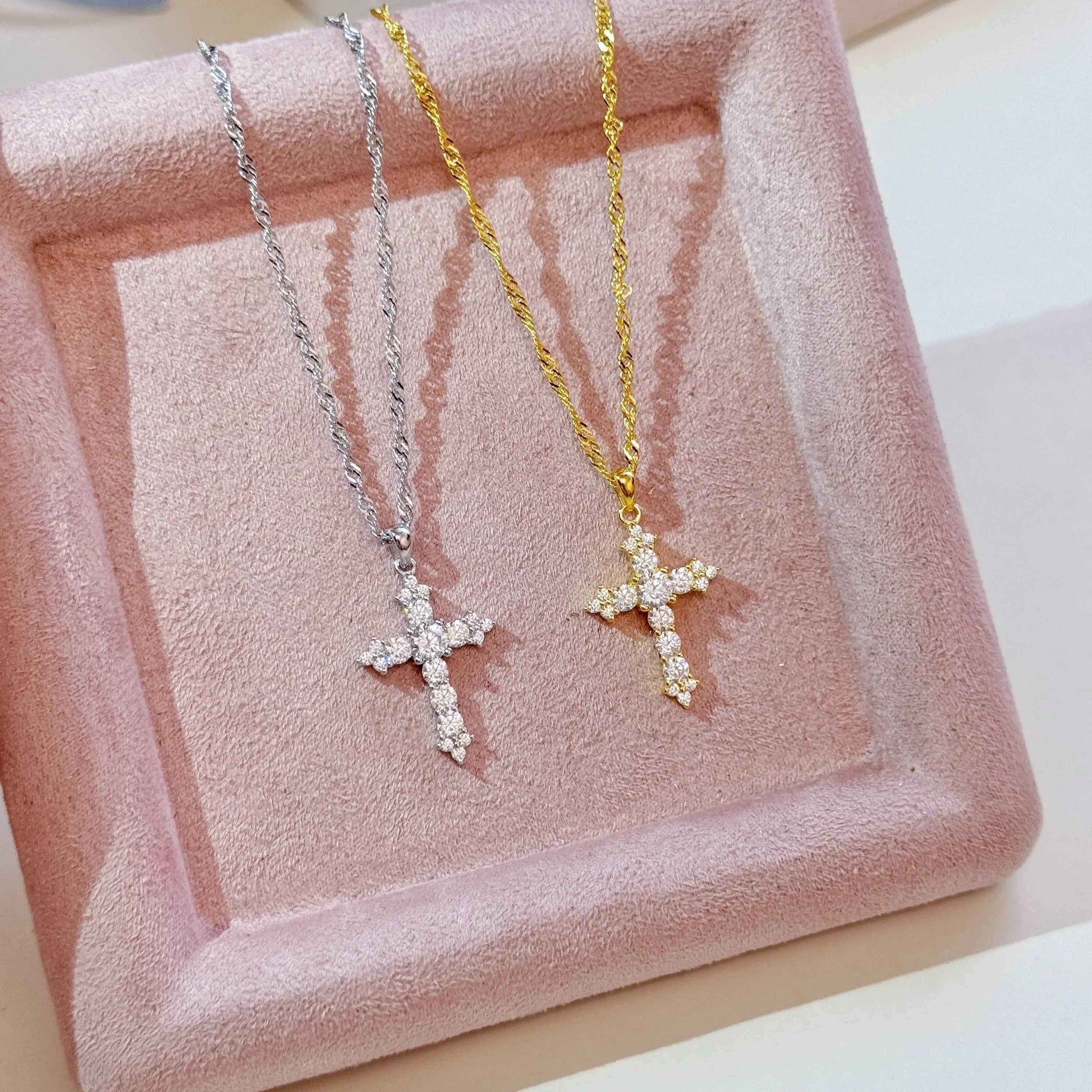 "Crystal Cross" 925 Sterling Silver Necklace with 8A Zircon – Ultra-Sparkle & Timeless