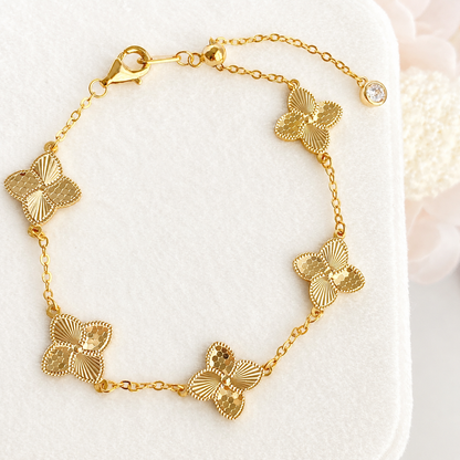 “Dancing Light” S925 Sterling Silver Double-Sided Clover Bracelet