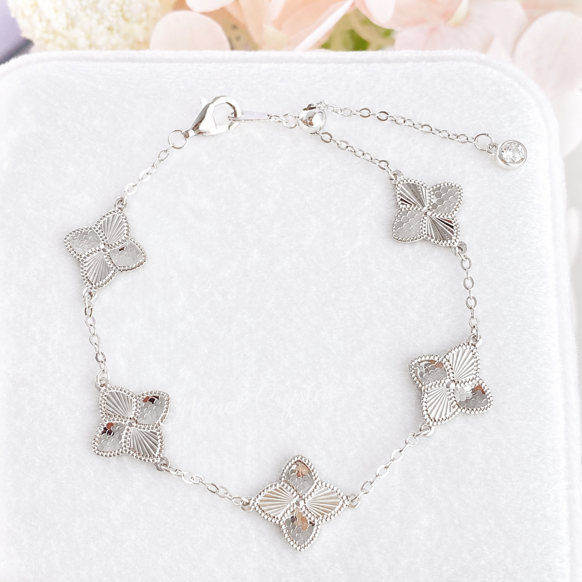 “Dancing Light” S925 Sterling Silver Double-Sided Clover Bracelet